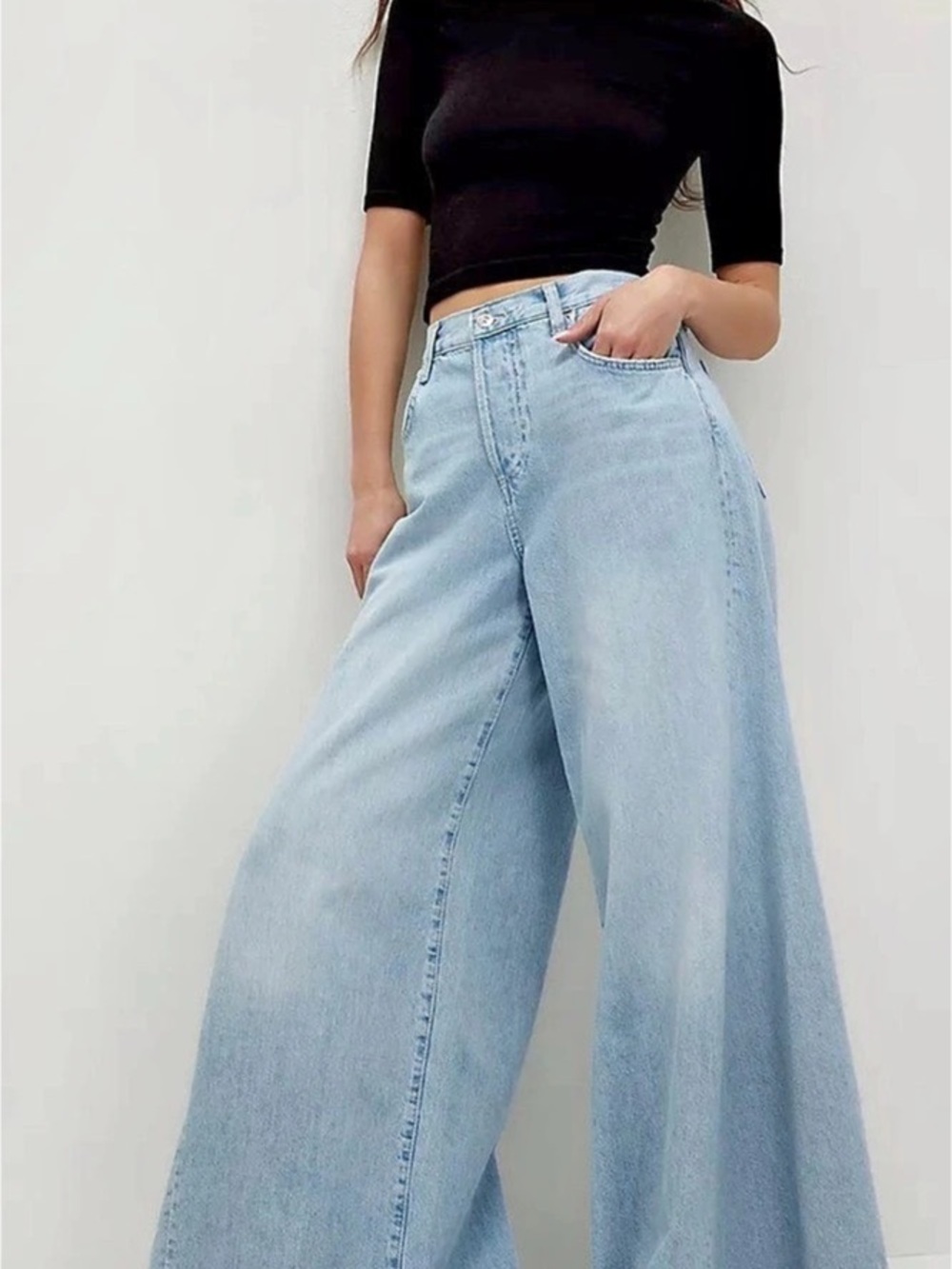 We The Free Crvy Pacifica Wide Leg Jeans Waist 29S in Blue